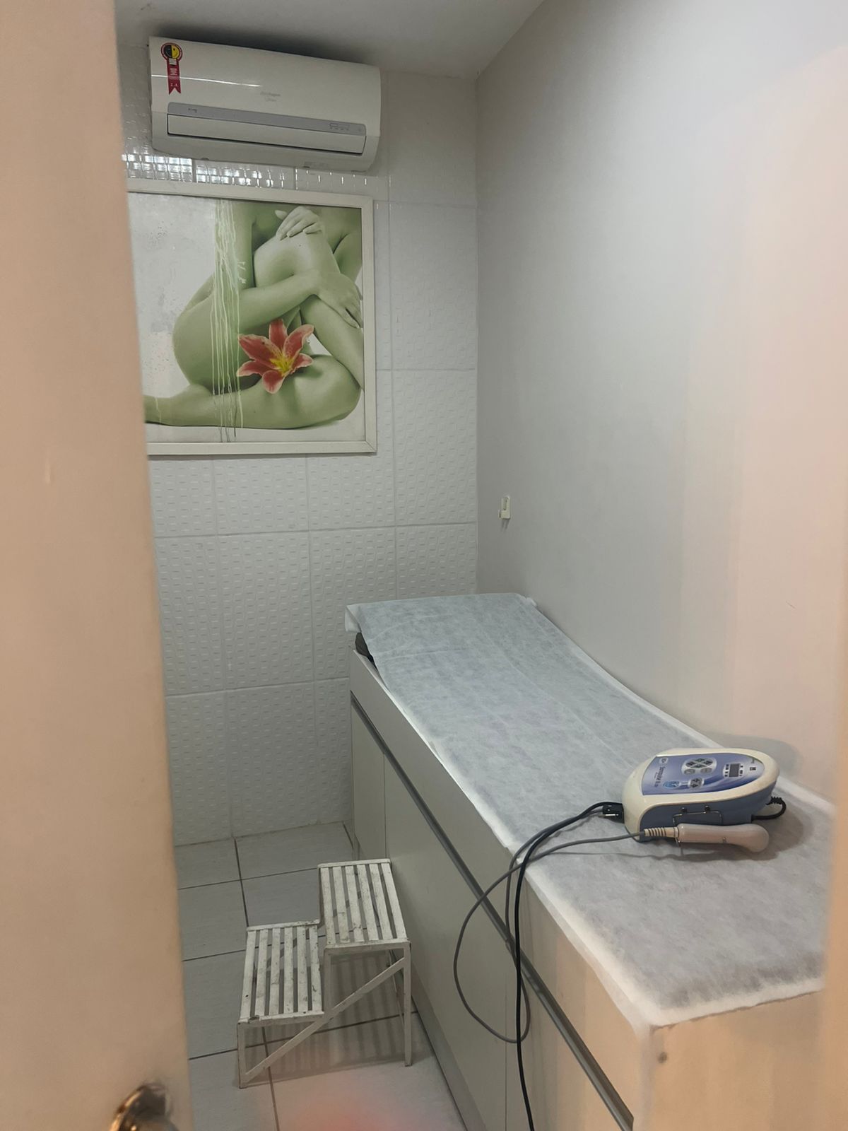 Espaço de massoterapia da Clínica Cois em Salvador